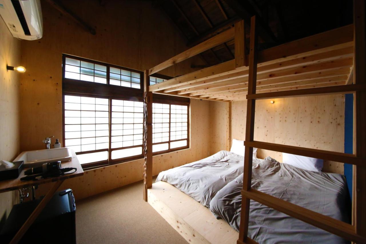 まちの別邸 緝 Shu Vandrarhem Kōchi Exteriör bild